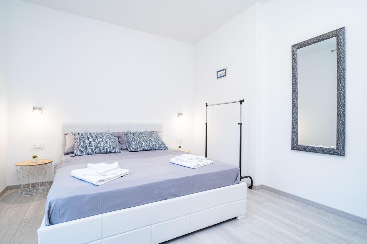Olive Apartment