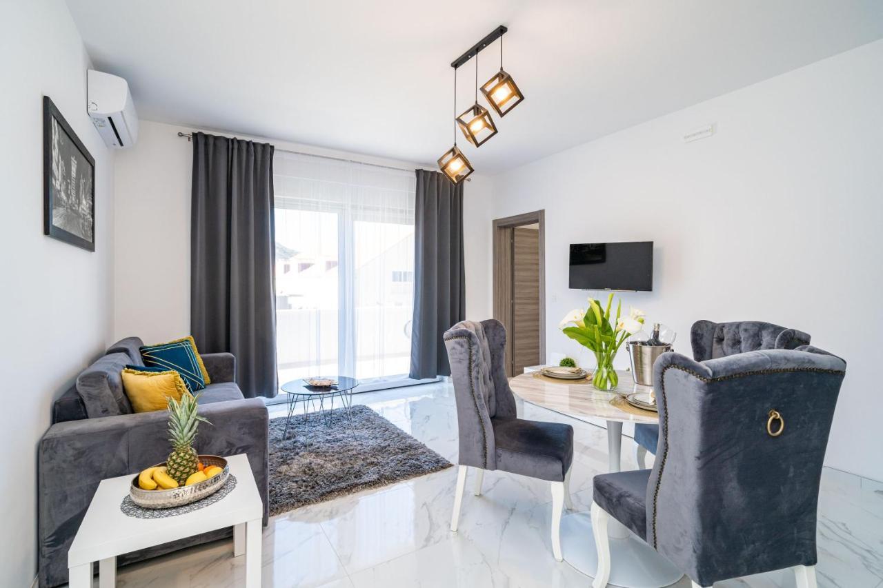 Olive Apartament *