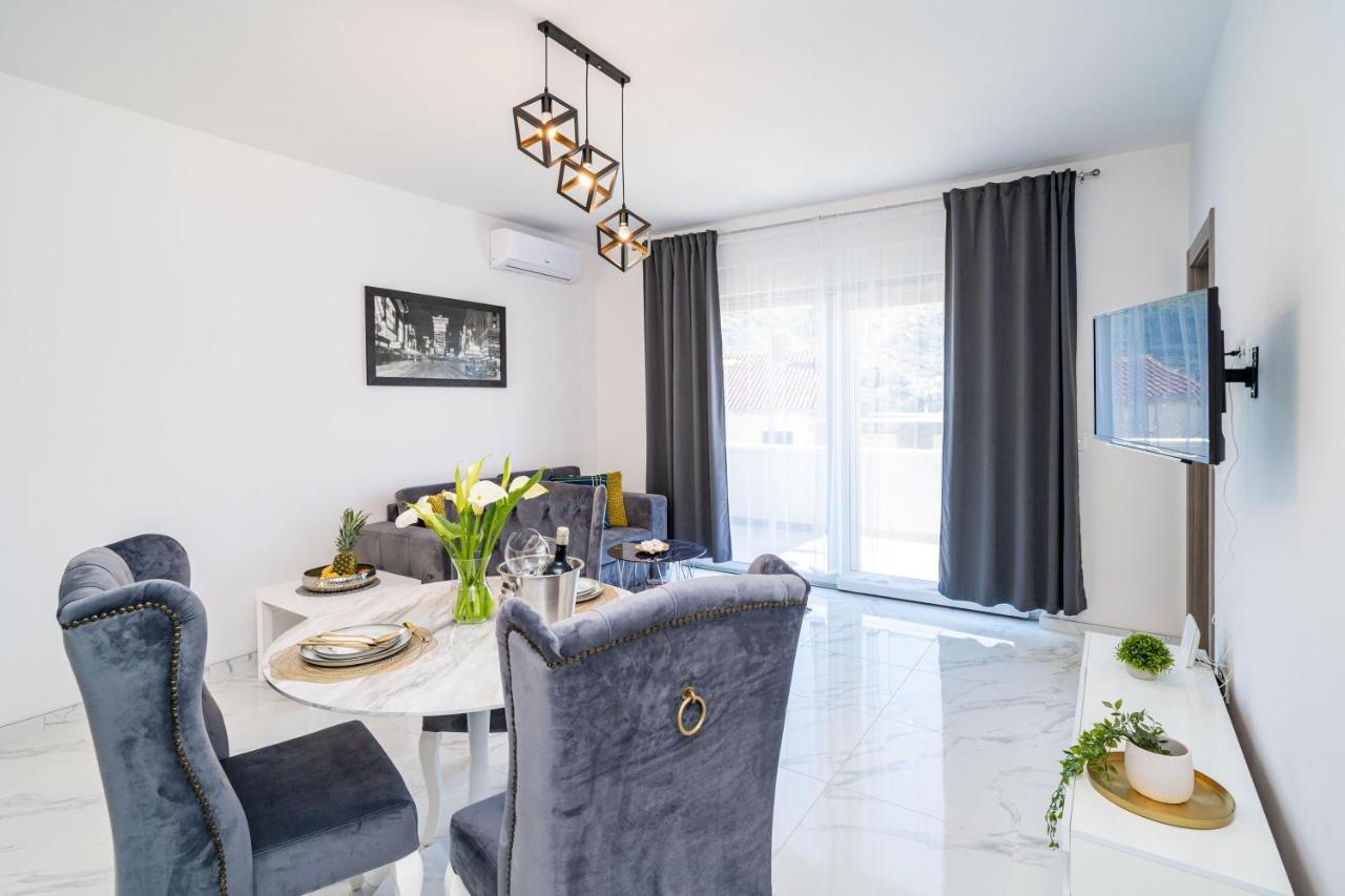 Olive Apartment *